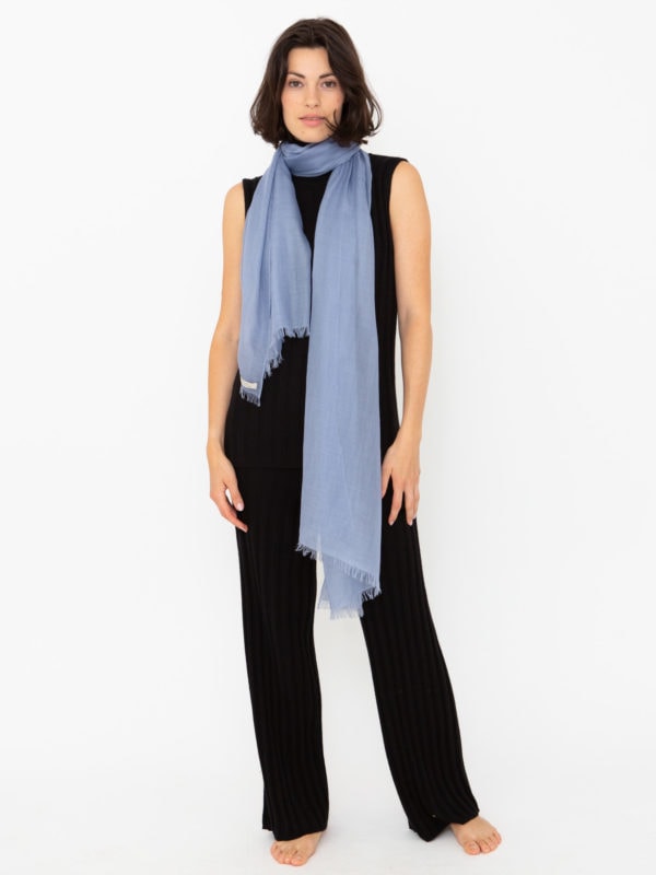 T A L A. Ultra Fine Scarf. Cashmere.