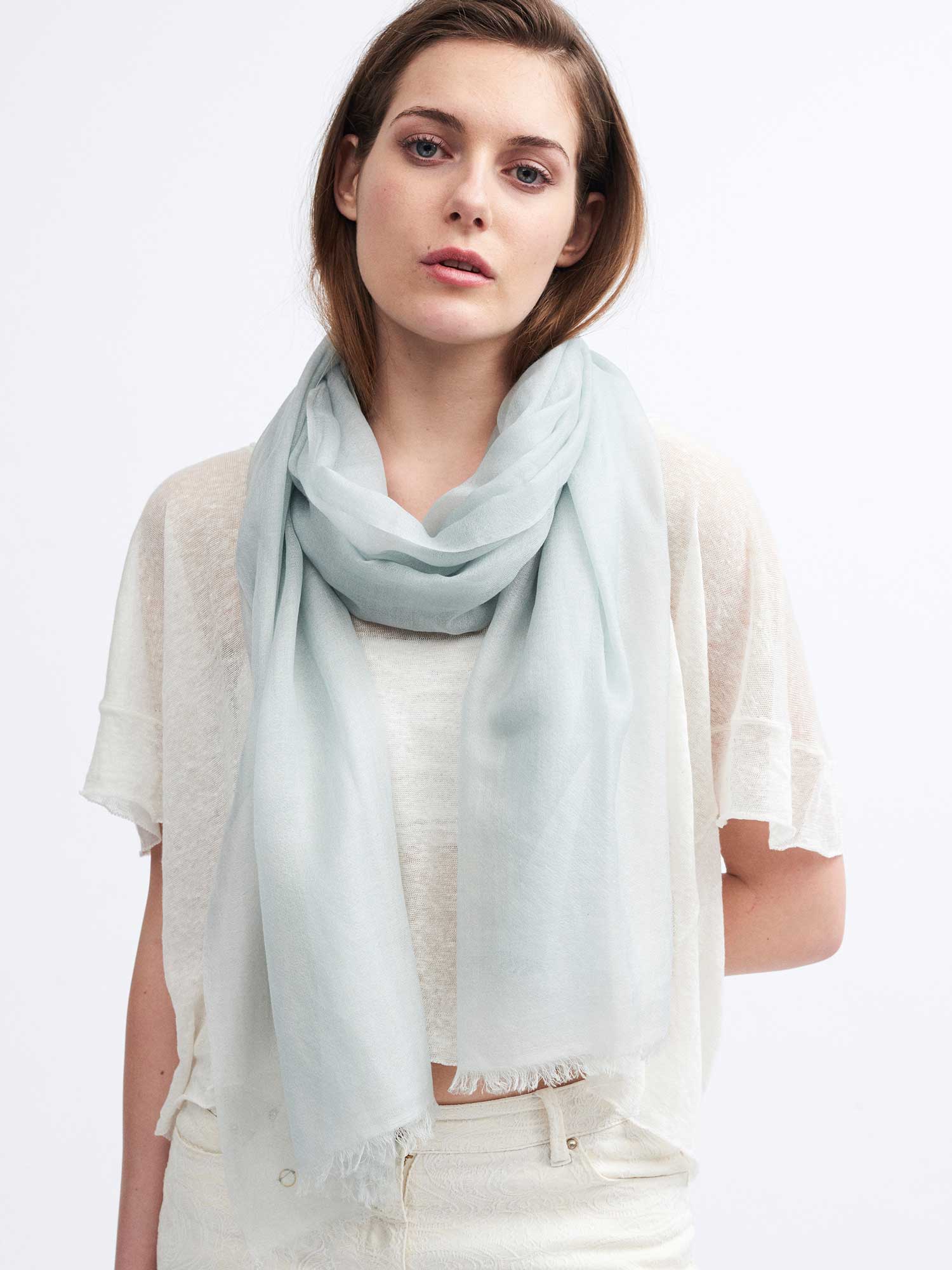 T A L A. Ultra Fine Scarf. Cashmere.