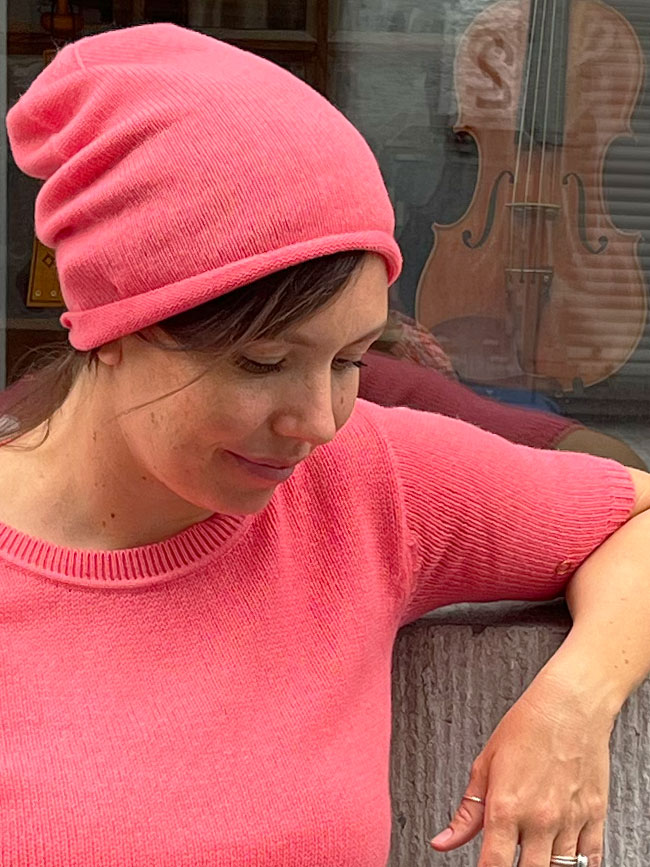 P A T A L O. Light Cap. Cashmere.