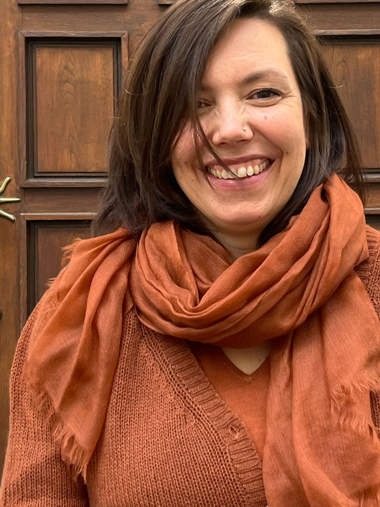 T A L A. Ultra Fine Scarf. Cashmere.