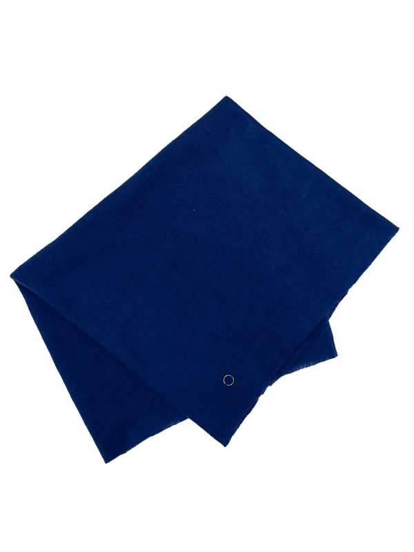 H I M A N A D I. Loop Scarf. Cashmere.